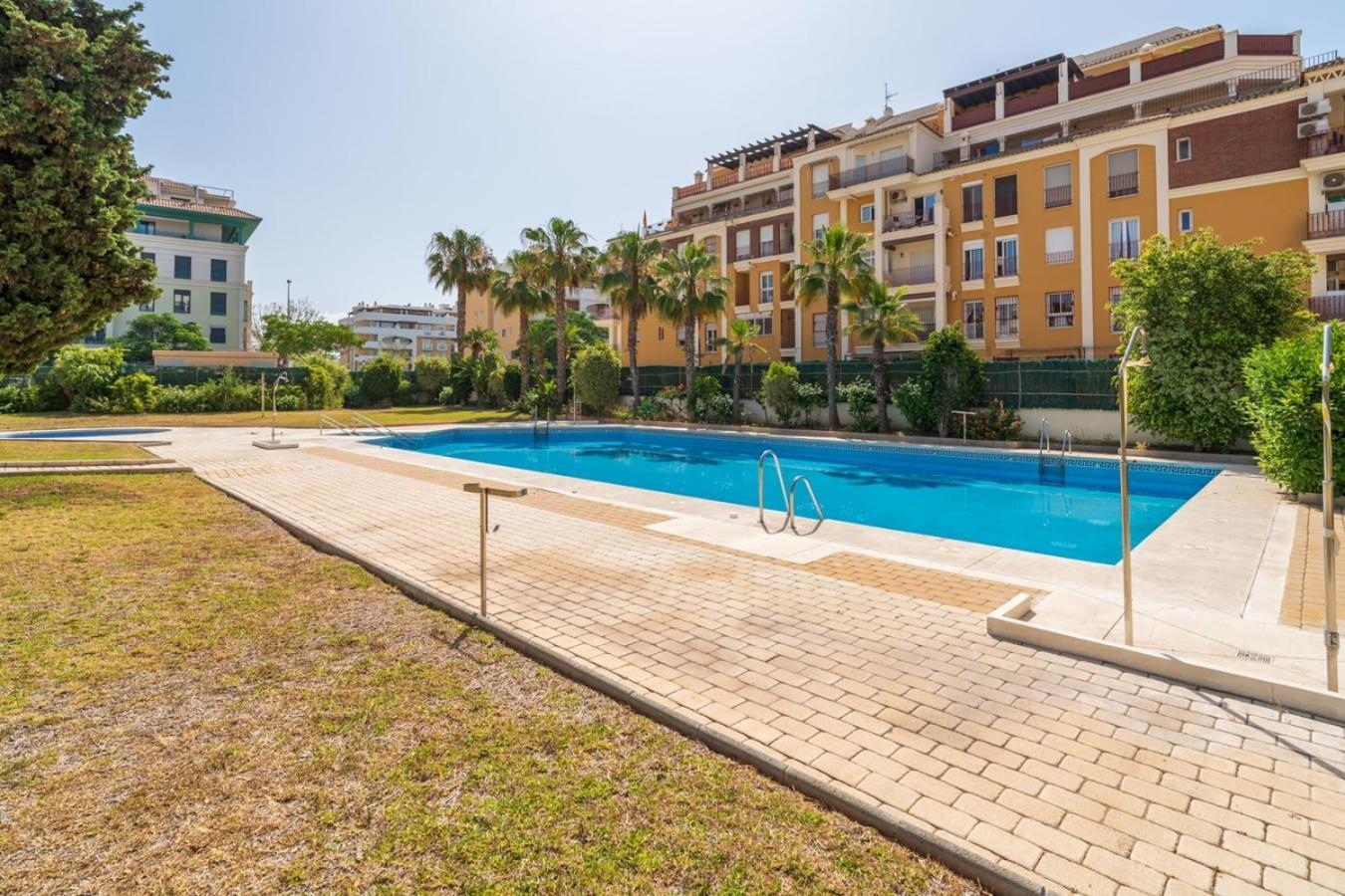 Apartamento Azucarera Torre Del Mar Ngoại thất bức ảnh